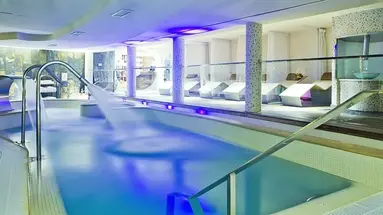 Santos Nixe Palace