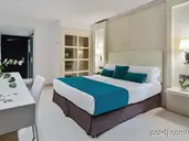 Saratoga Hotel
