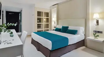 Saratoga Hotel