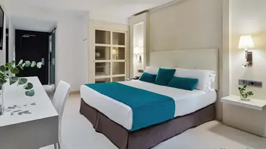 Saratoga Hotel