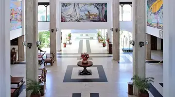 SAROVA WHITE SANDS BEACH RESORT & SPA