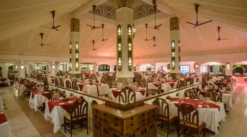 Sarova Whitesands Beach Resort & Spa 4