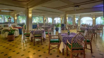 Sarova Whitesands Beach Resort & Spa 4