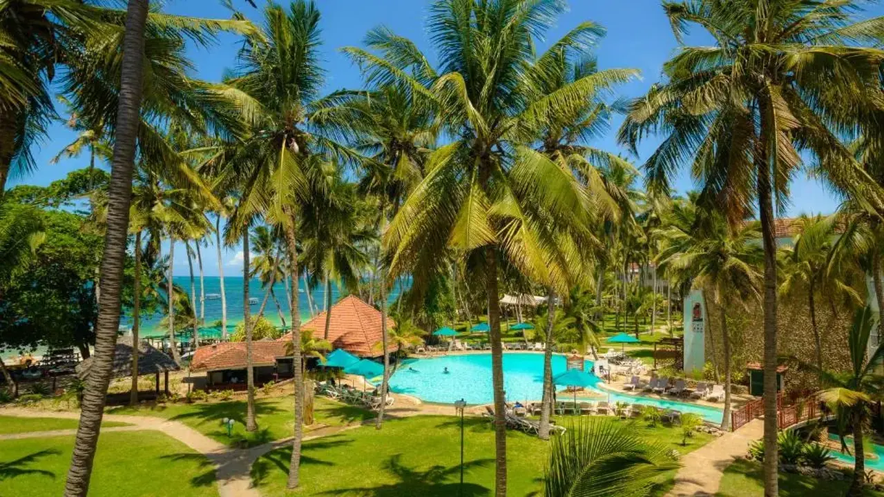 Sarova Whitesands Beach Resort & Spa 4