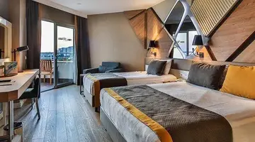 Saturn Palace Resort