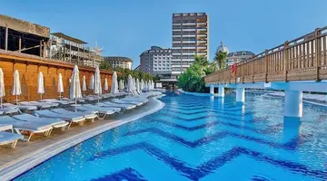 Saturn Palace Resort