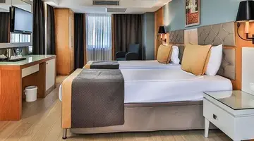 Saturn Palace Resort