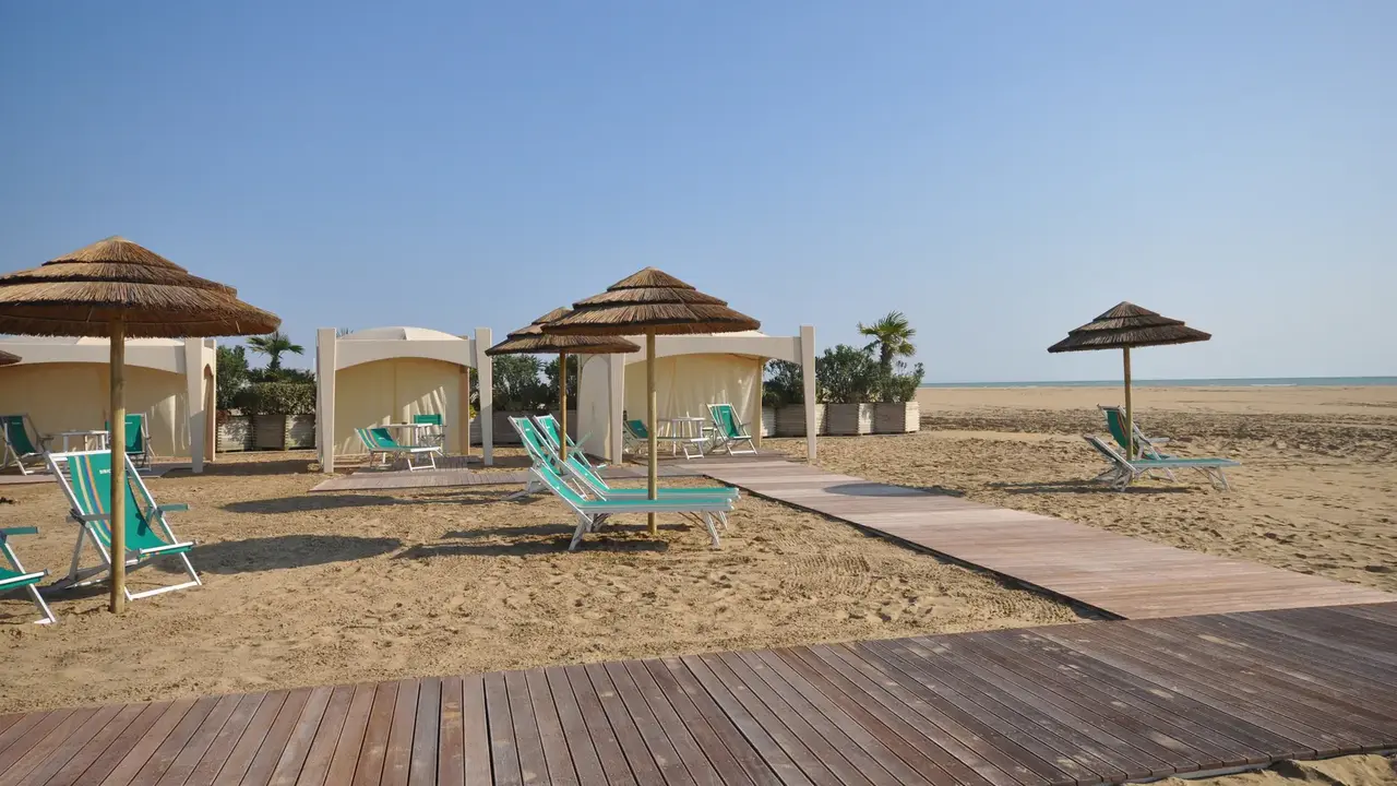 Savoy Beach Hotel & Thermal Spa