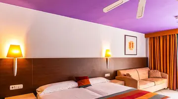 SBH Monica Beach