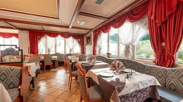 Schloss Hotel Dolomiti****