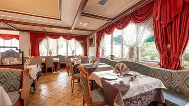 Schloss Hotel Dolomiti****