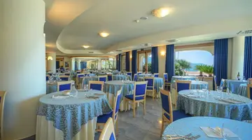 SCOGLIO DEL LEONE HOTEL