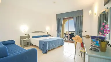 SCOGLIO DEL LEONE HOTEL