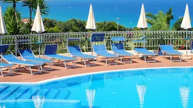 SCOGLIO DEL LEONE HOTEL