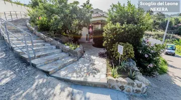 SCOGLIO DEL LEONE HOTEL