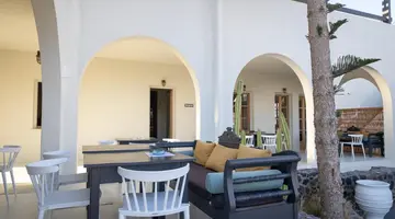 Scorpios Beach Hotel