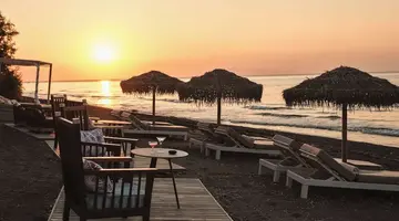 Sea Breeze Santorini Beach Resort Curio