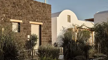 Sea Breeze Santorini Beach Resort Curio
