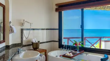 Sea Cliff Resort & Spa Zanzibar