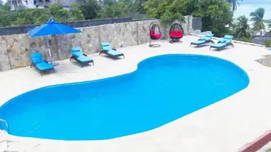 Sea Crest Hotel