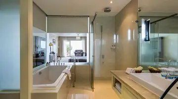SEA LINKS BEACH HOTEL