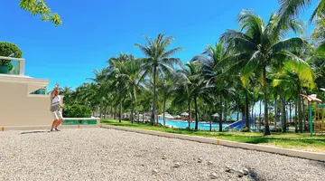 SEA LINKS BEACH HOTEL