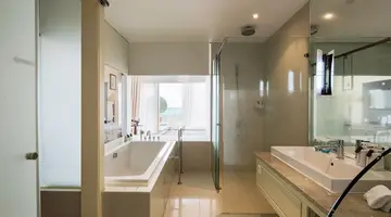 SEA LINKS BEACH HOTEL
