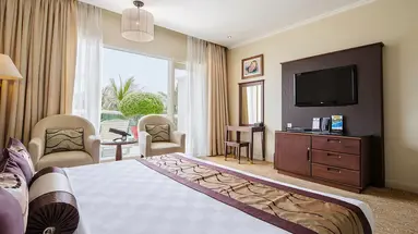 SEA LINKS BEACH HOTEL