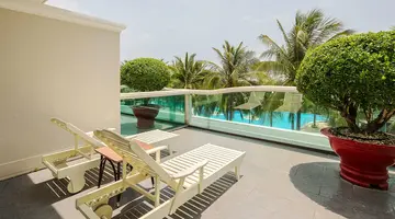 SEA LINKS BEACH HOTEL