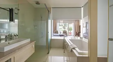 SEA LINKS BEACH HOTEL