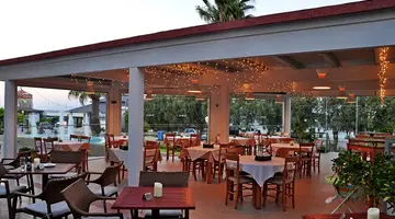 SEA MELODY BEACH HOTEL AND APARTMENTS