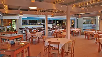 SEA MELODY BEACH HOTEL AND APARTMENTS