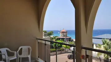 SEA MELODY BEACH HOTEL AND APARTMENTS