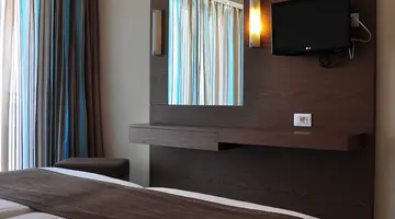 SEA MELODY BEACH HOTEL AND APARTMENTS