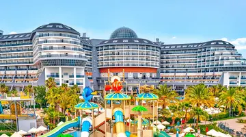 Sea Planet Resort and Spa