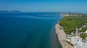 Sea & Sand Hotel