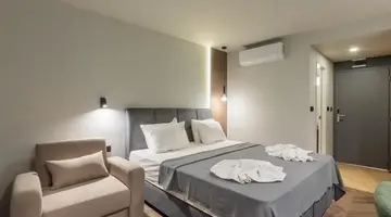 Sea Sand Hotel