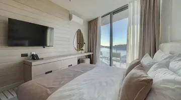 Sea Star Hotel