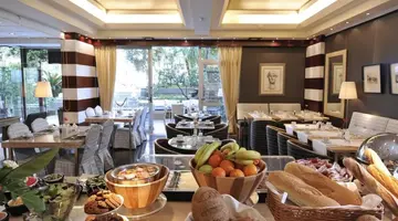 Sea View Hotel