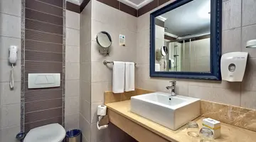 Sea World Resort and Spa
