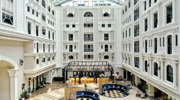 Sea World Resort and Spa