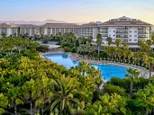 Sea World Resort and Spa
