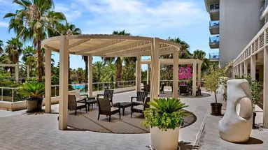Sea World Resort and Spa