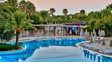 Sea World Resort and Spa