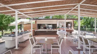 SEADEN COROLLA HOTEL