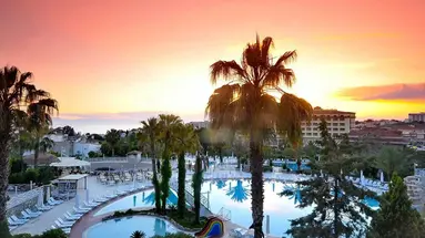 Seaden Corolla Hotel