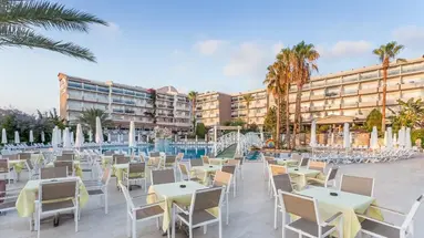 Seaden Corolla Hotel