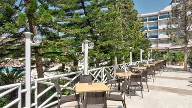 SEADEN COROLLA HOTEL