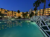 SEADEN COROLLA HOTEL