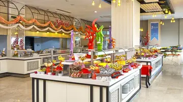 Seaden Sea World Resort And Spa